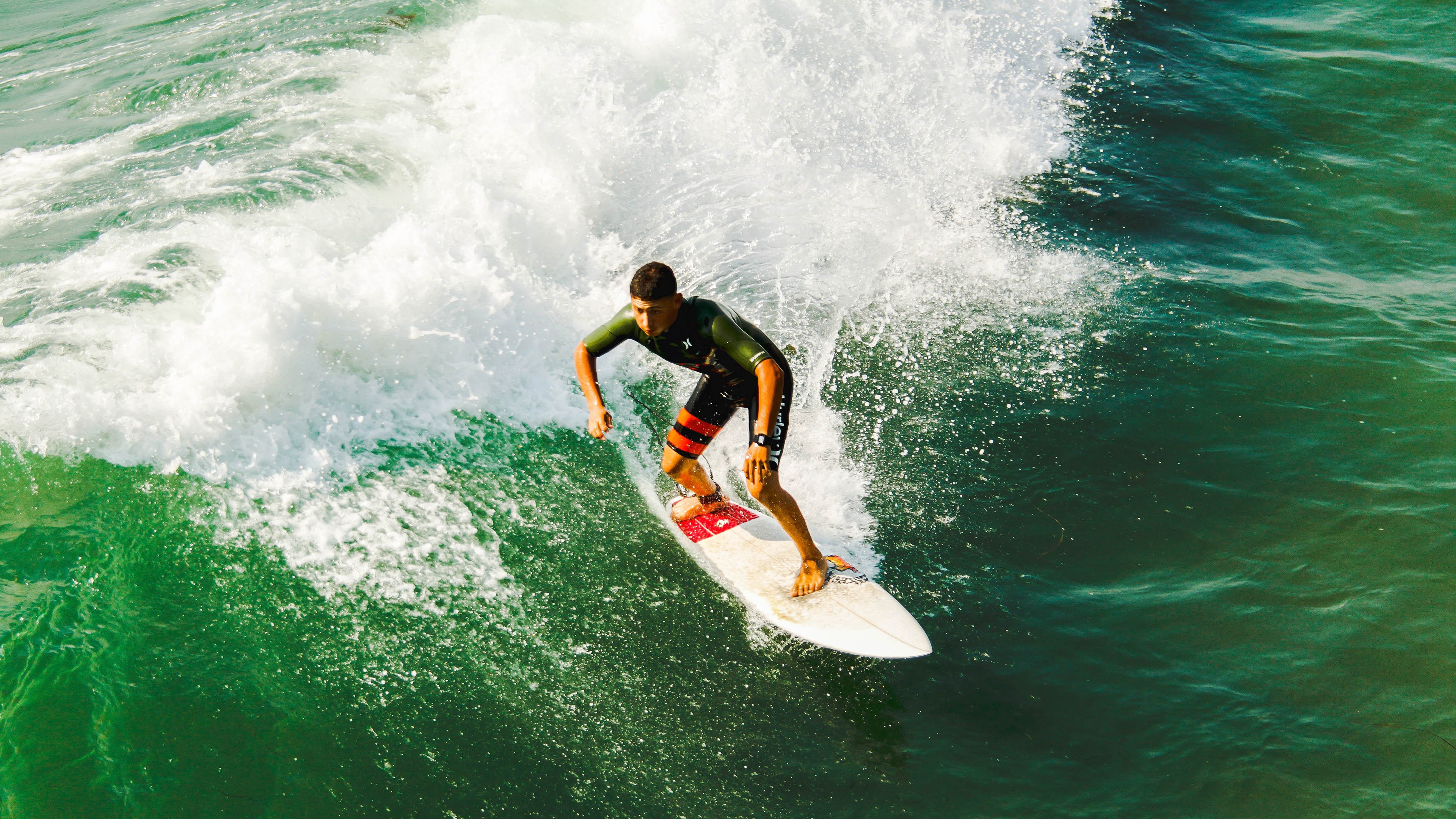 欧冠淘汰赛焦点战，上海队血拼快船